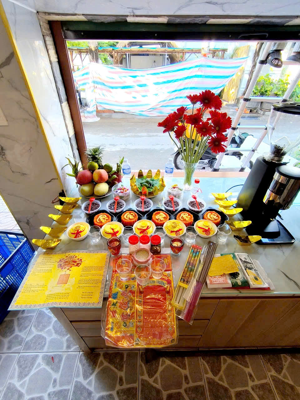 C&uacute;ng khai trương g&oacute;i 1