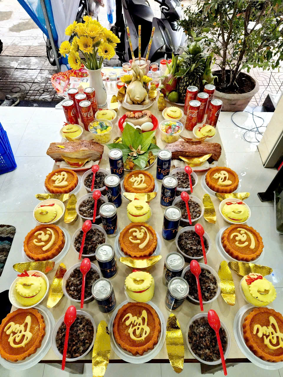 M&acirc;m c&uacute;ng khai trương g&oacute;i 4