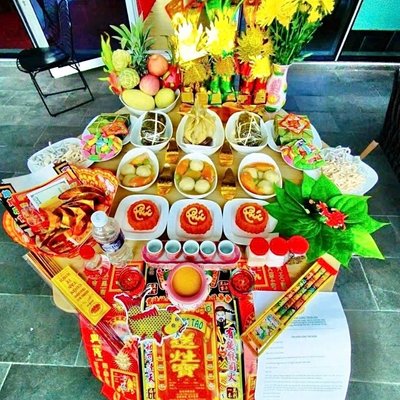 Mâm cúng Ông Táo được chuẩn bị bằng sự chỉn chu, sạch sẽ và thành kính