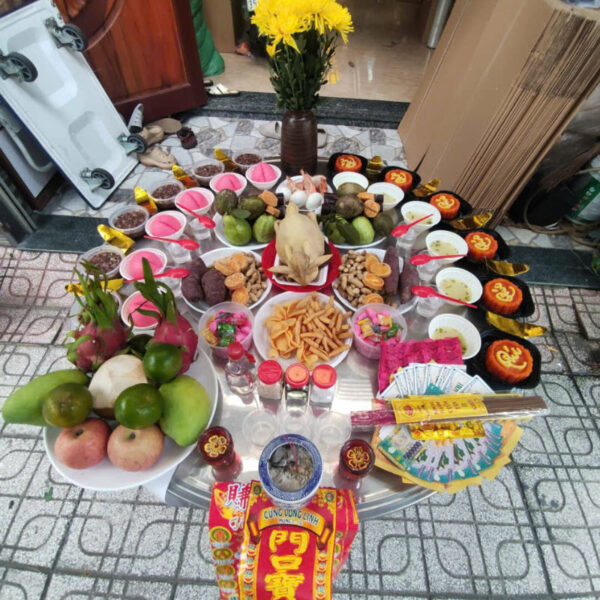 Mâm Cúng Cô Hồn, Cúng Chúng Sinh